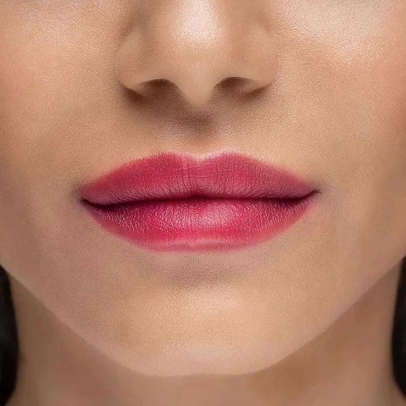 Trestique Lip Crayon in Deep Red - Picture 3 of 10